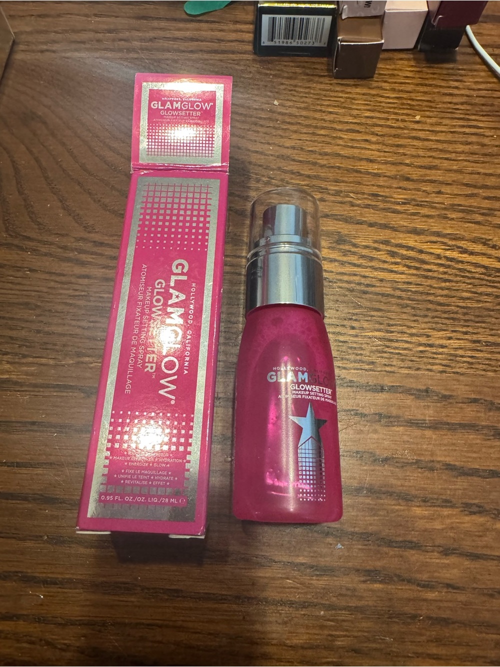 GLAMGLOW Pink Glowsetter Hydrating Setting Spray